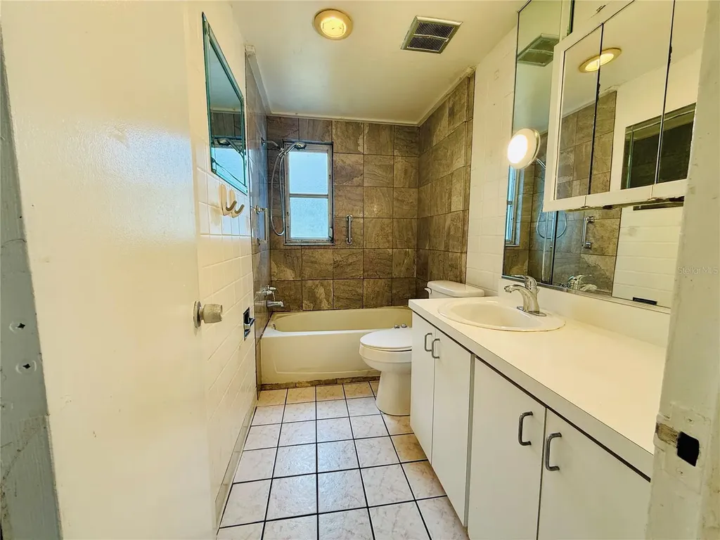 164 Tradewinds Drive NW Port Charlotte FL 33952