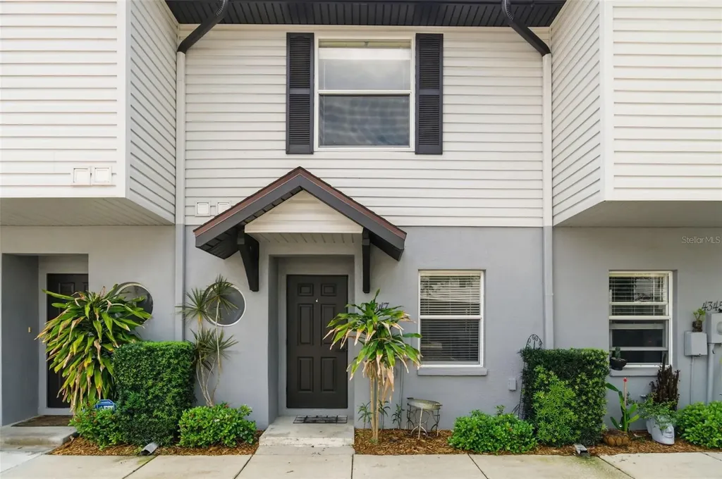 4347 Har Paul Circle Tampa FL 33614