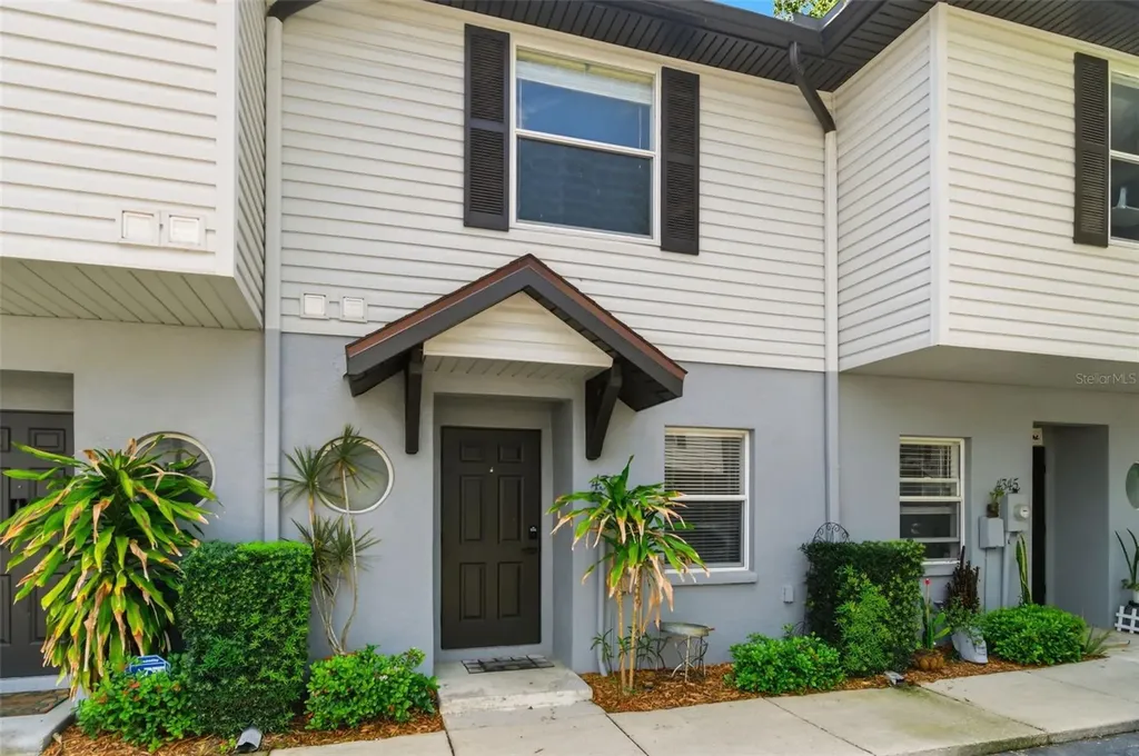 4347 Har Paul Circle Tampa FL 33614