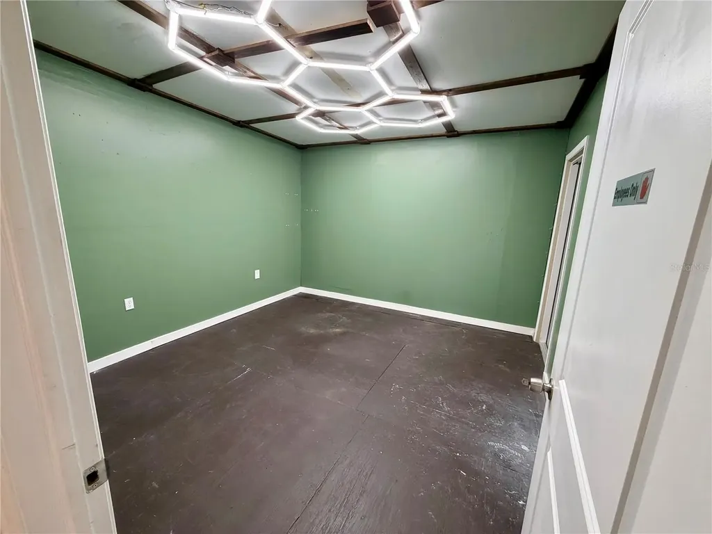 4275 S Access Road Englewood FL 34224