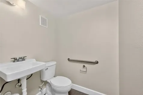 4275 S Access Road Englewood FL 34224