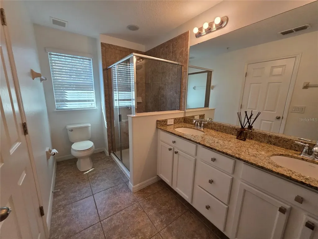 9464 Tawnyberry Street Orlando FL 32832
