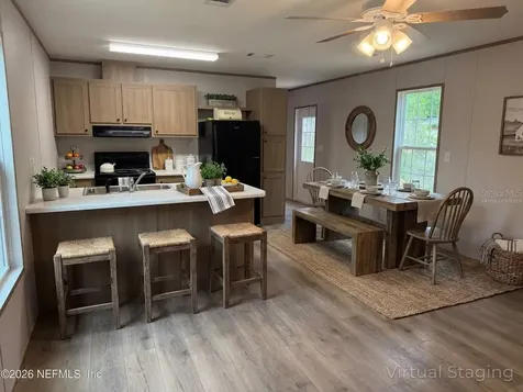 213 Milton Avenue Interlachen FL 32148