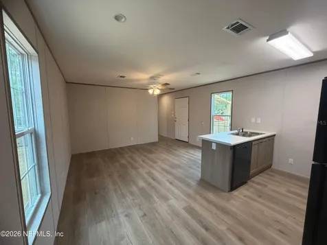 213 Milton Avenue Interlachen FL 32148