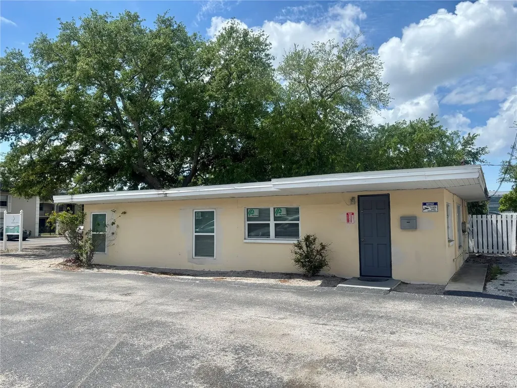 3713 W Mckay Avenue Tampa FL 33609