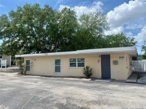 3713 W Mckay Avenue Tampa FL 33609
