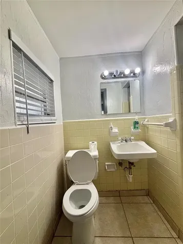 3713 W Mckay Avenue Tampa FL 33609