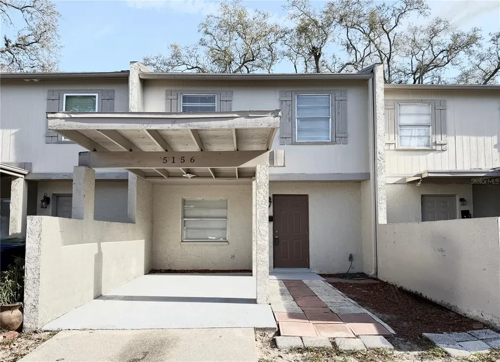 5156 Tennis Court Circle Tampa FL 33617