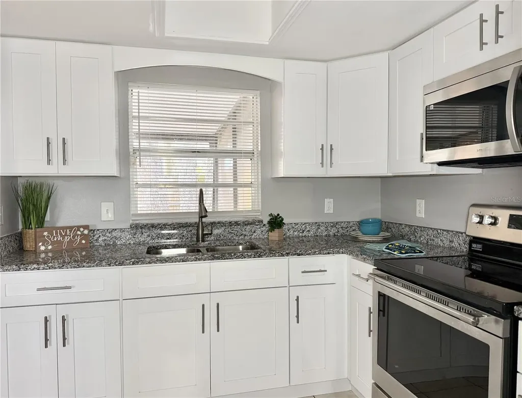 5156 Tennis Court Circle Tampa FL 33617