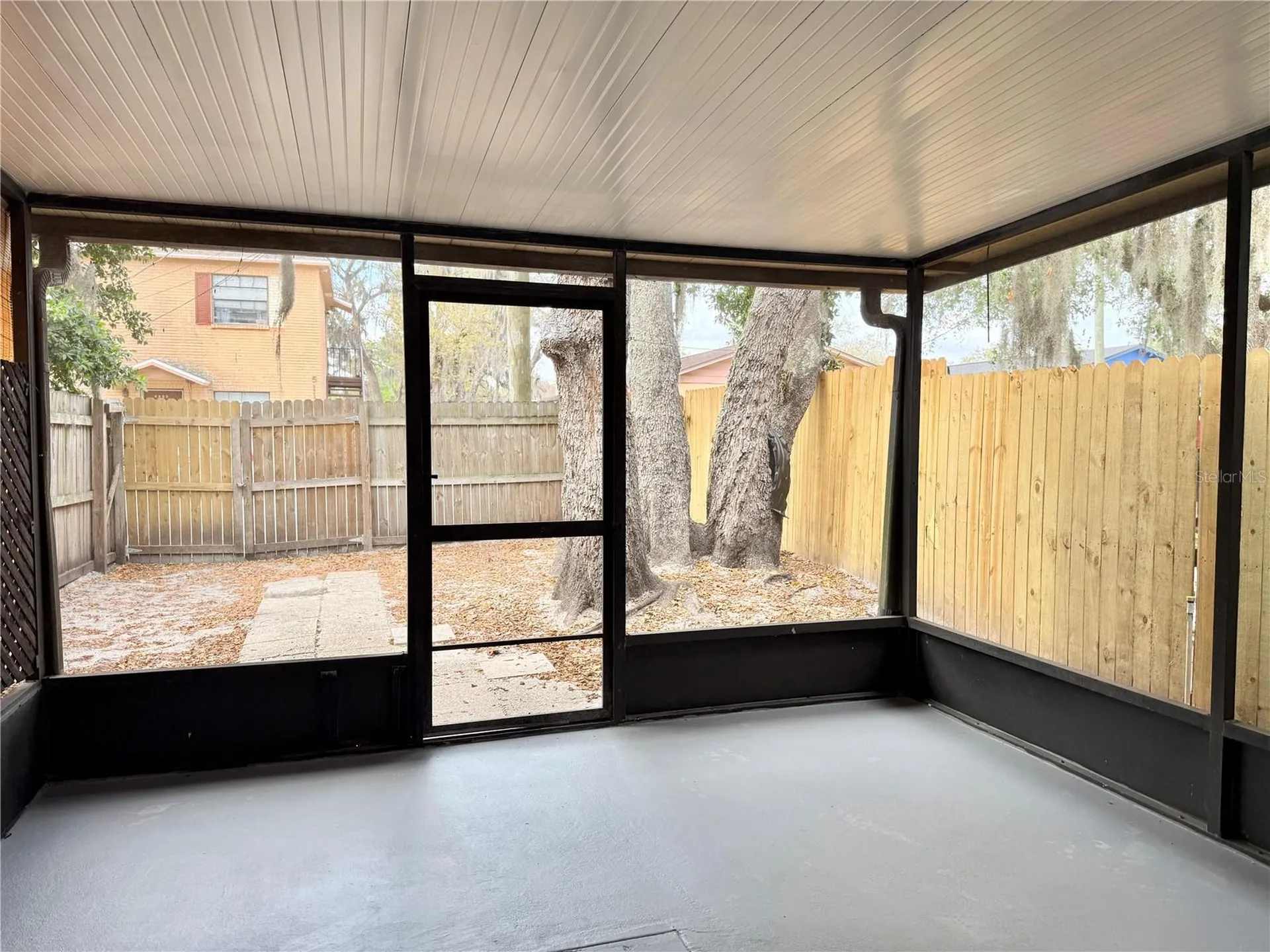 5156 Tennis Court Circle Tampa FL 33617