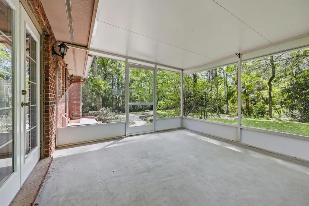 9235 NW 11th Place Gainesville FL 32606