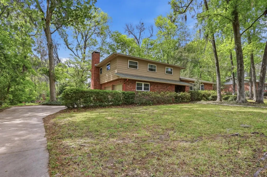 9235 NW 11th Place Gainesville FL 32606
