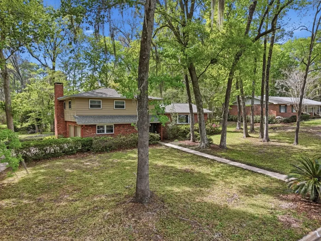 9235 NW 11th Place Gainesville FL 32606