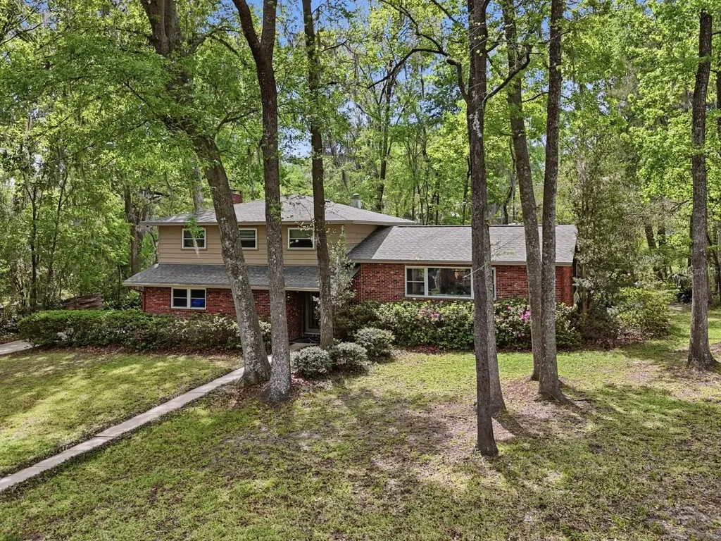9235 NW 11th Place Gainesville FL 32606