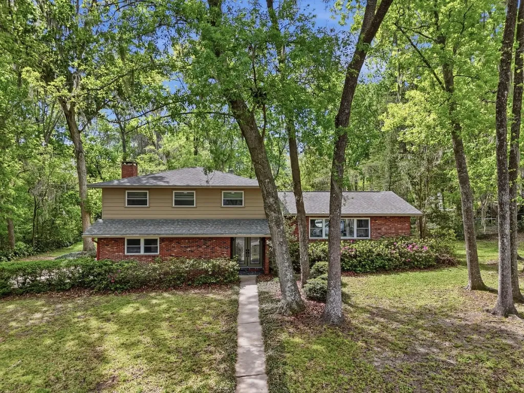 9235 NW 11th Place Gainesville FL 32606