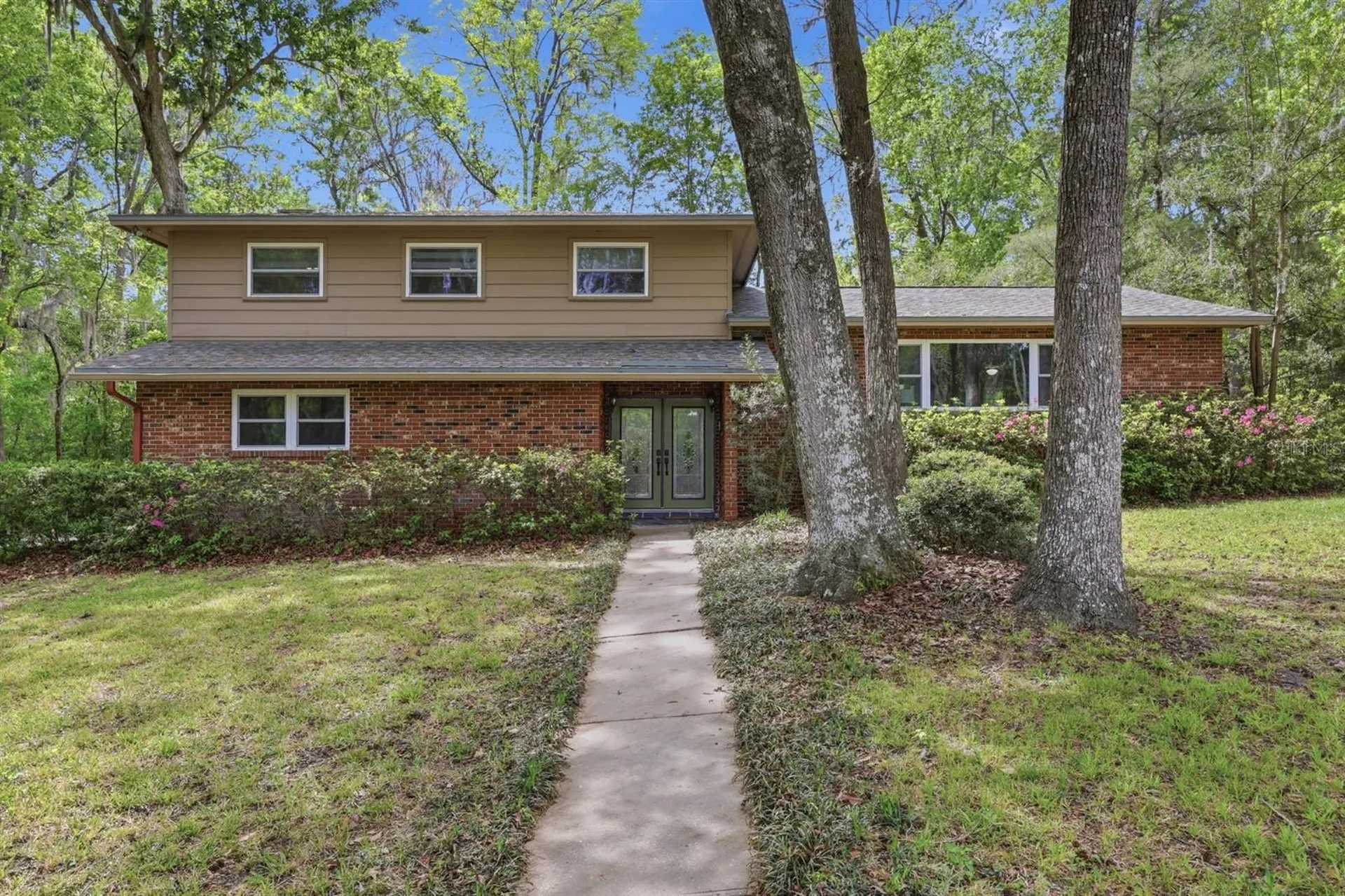 9235 NW 11th Place Gainesville FL 32606