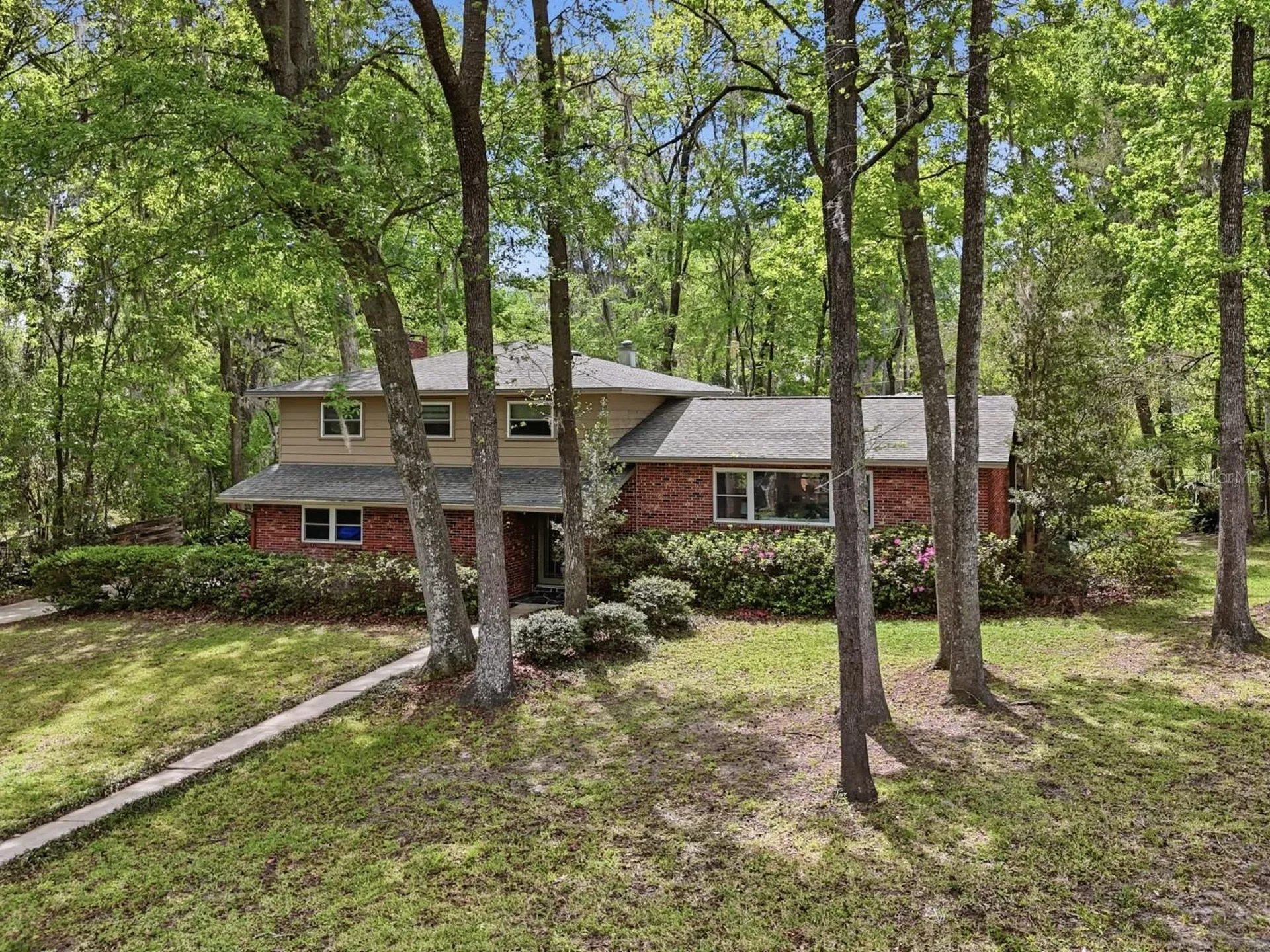 9235 NW 11th Place Gainesville FL 32606