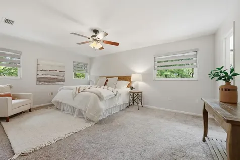 9235 NW 11th Place Gainesville FL 32606