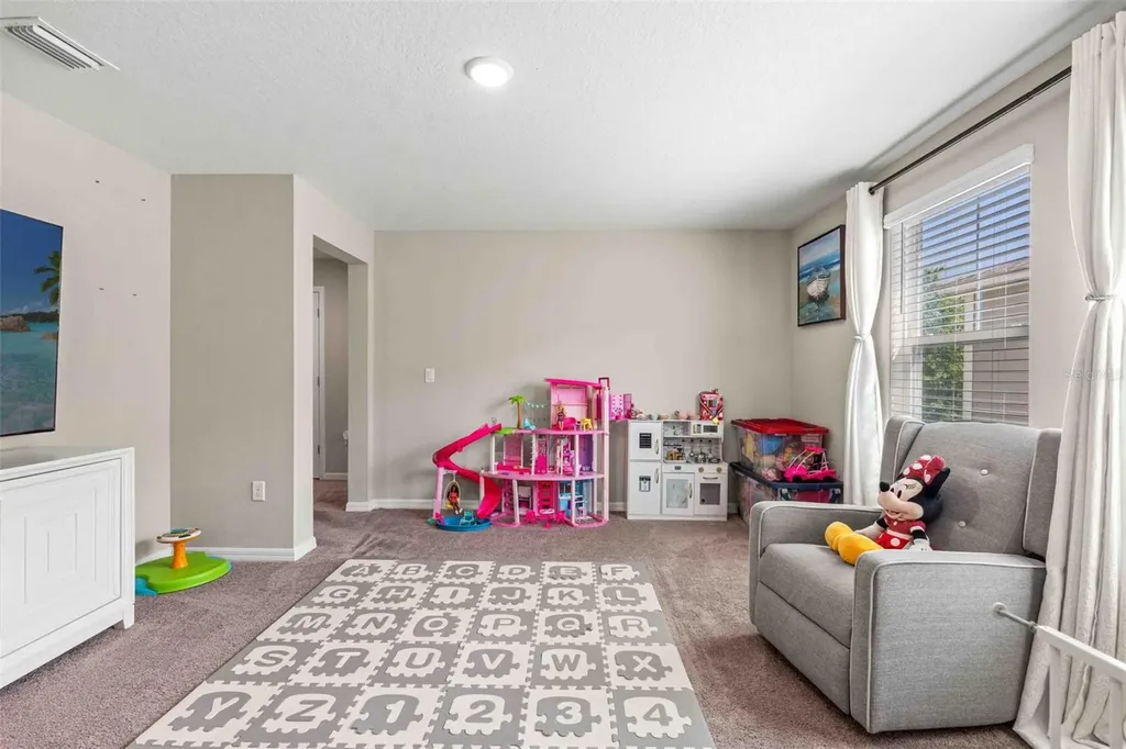 7512 Wallflower Trail Wesley Chapel FL 33545