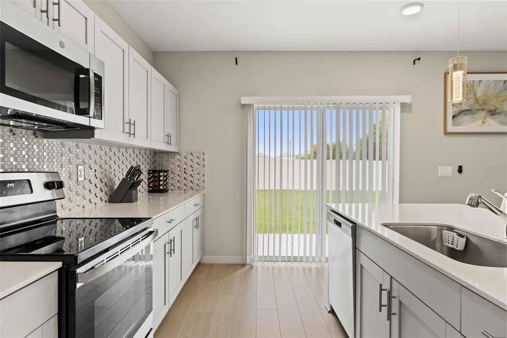 7512 Wallflower Trail Wesley Chapel FL 33545