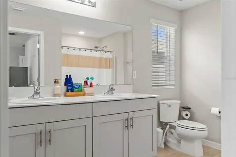 7512 Wallflower Trail Wesley Chapel FL 33545