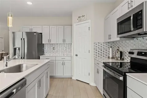 7512 Wallflower Trail Wesley Chapel FL 33545