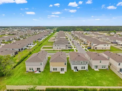 7512 Wallflower Trail Wesley Chapel FL 33545