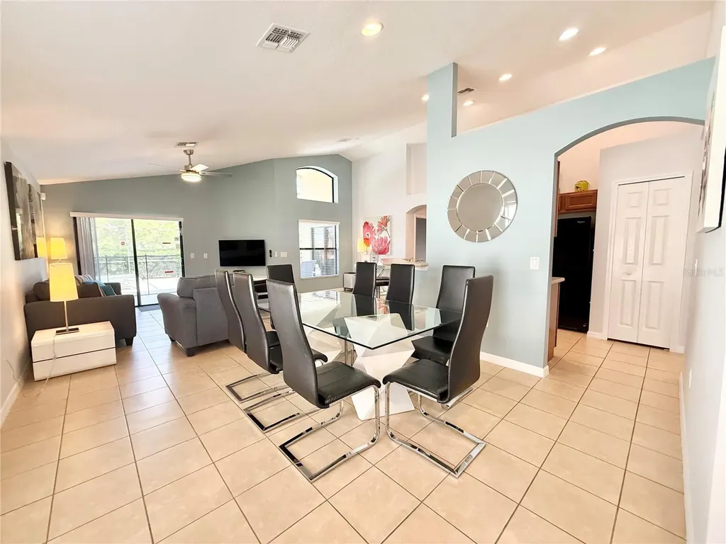 2136 Victoria Drive Davenport FL 33837