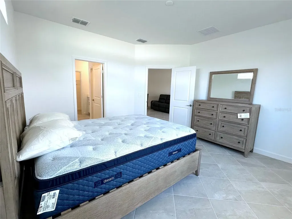 8225 Shore Lake Drive Englewood FL 34224