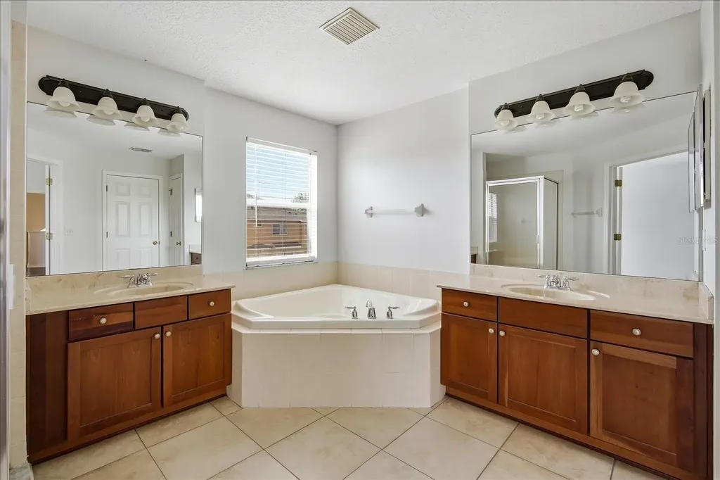 7860 Atwood Drive Wesley Chapel FL 33545