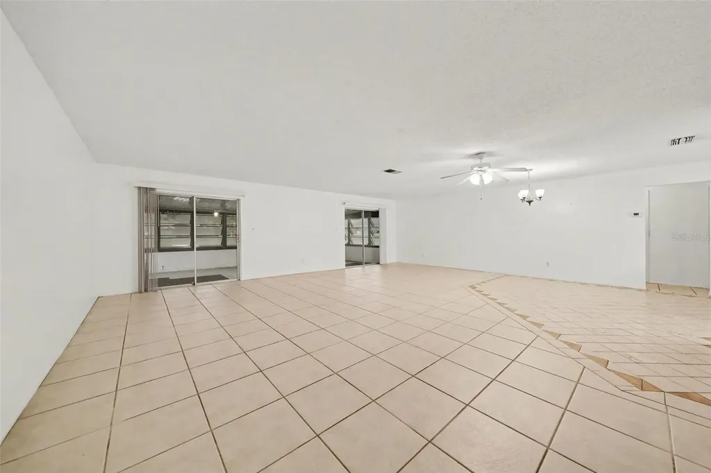 5033 Loyola Lane Orlando FL 32821