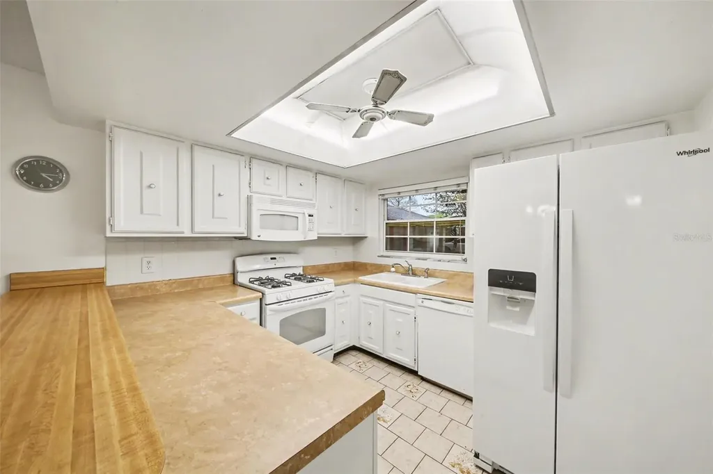 5033 Loyola Lane Orlando FL 32821