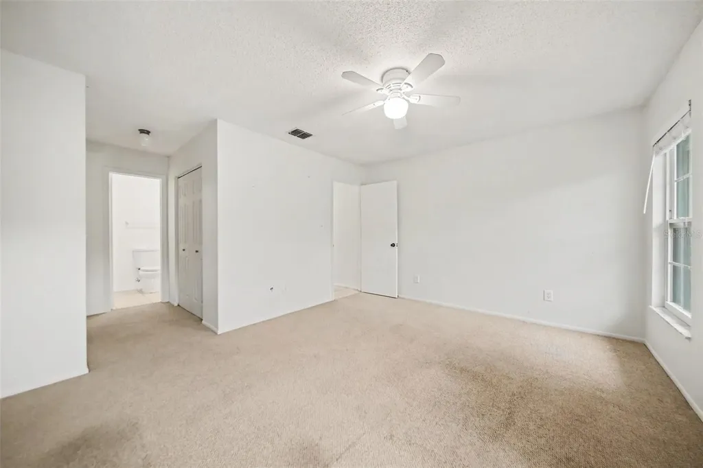 5033 Loyola Lane Orlando FL 32821