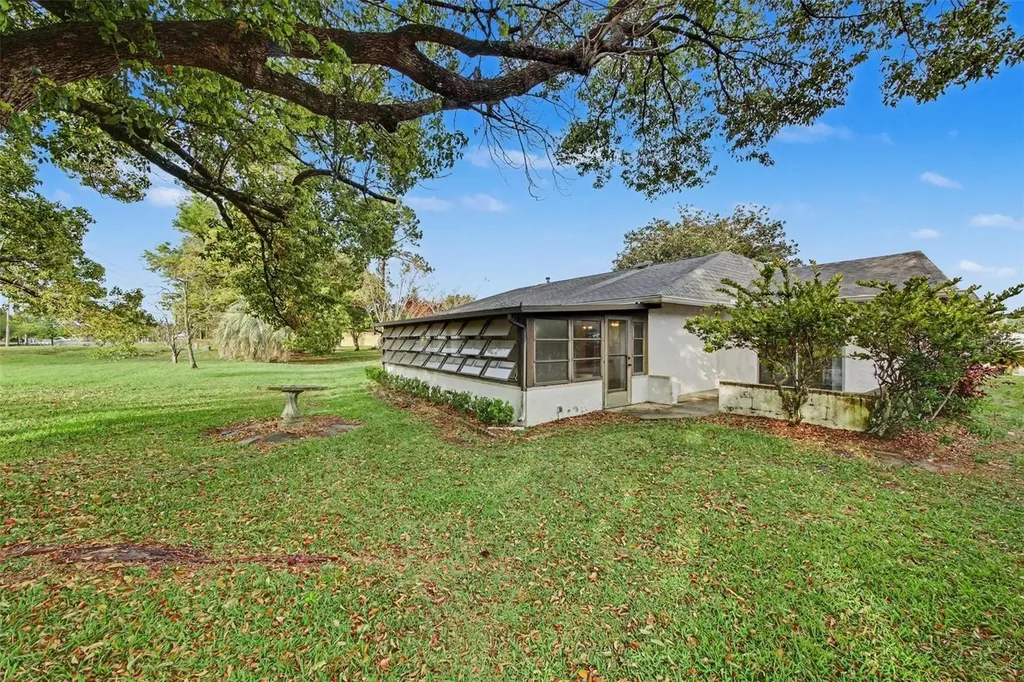 5033 Loyola Lane Orlando FL 32821