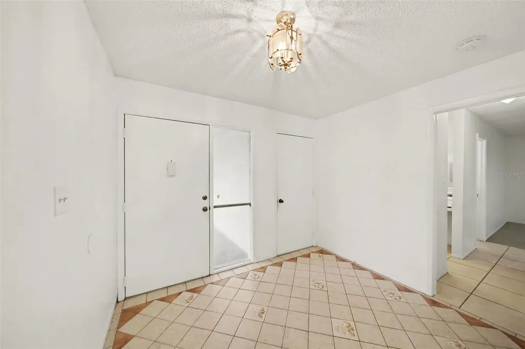 5033 Loyola Lane Orlando FL 32821