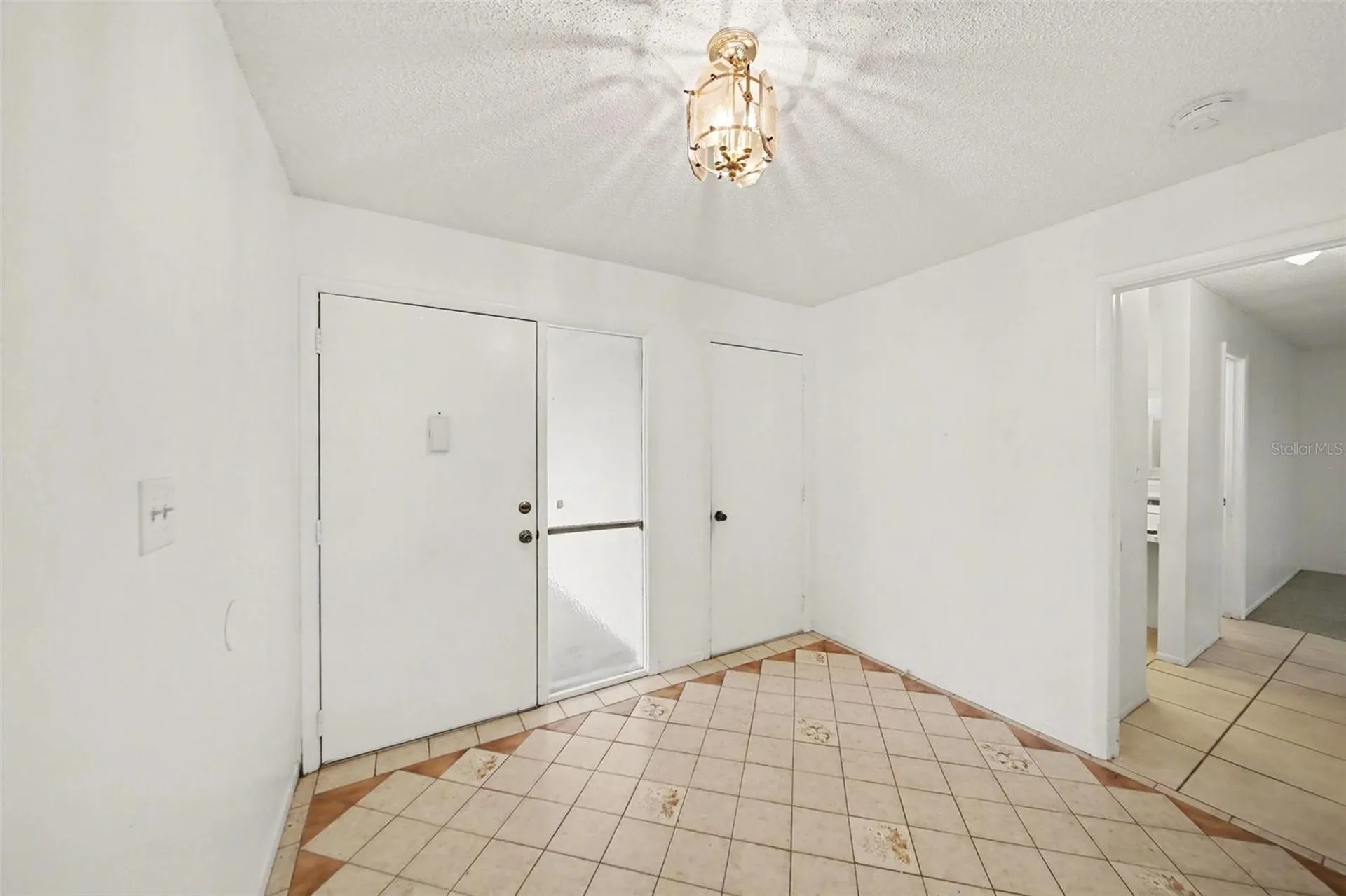 5033 Loyola Lane Orlando FL 32821