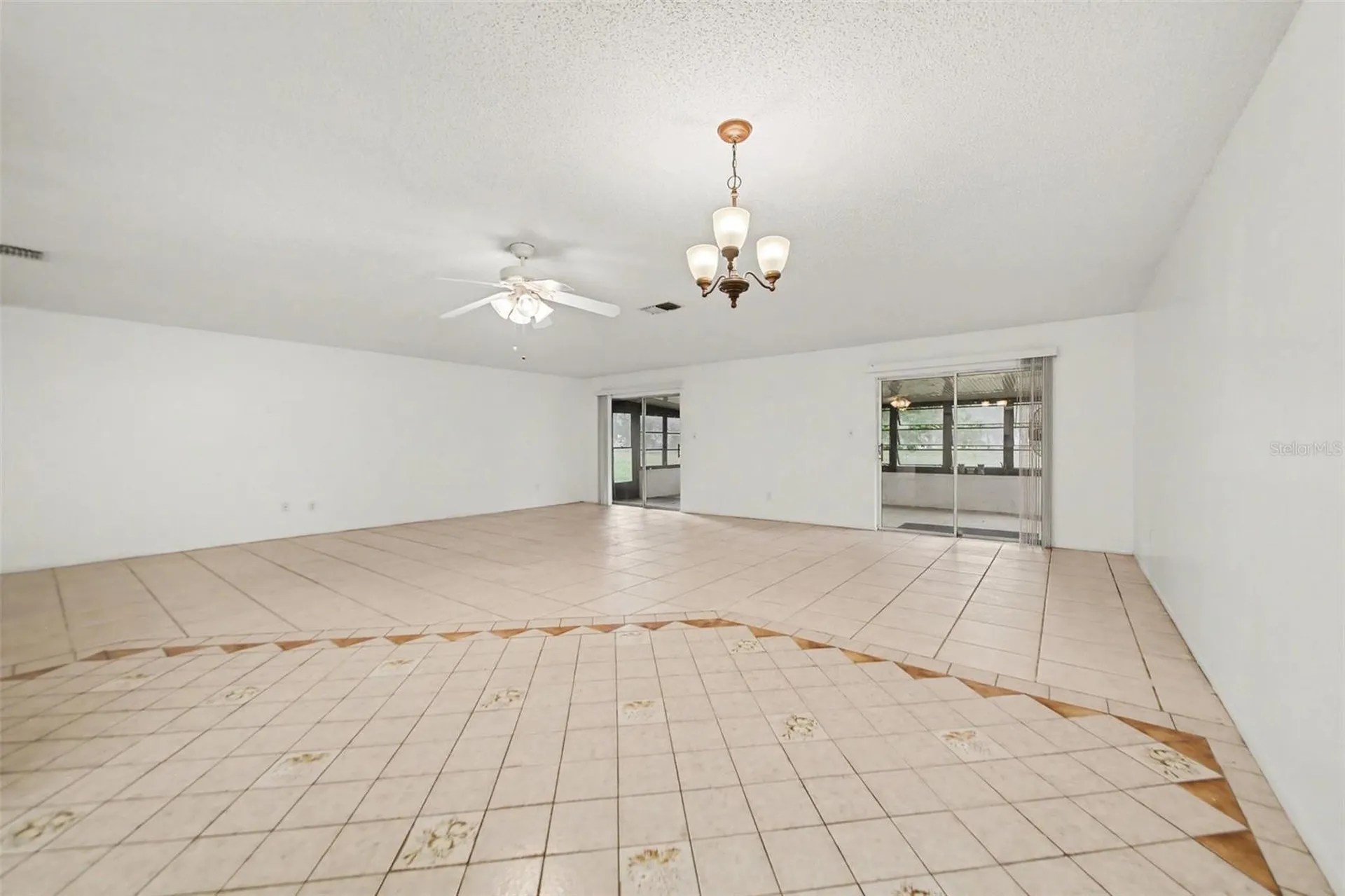 5033 Loyola Lane Orlando FL 32821