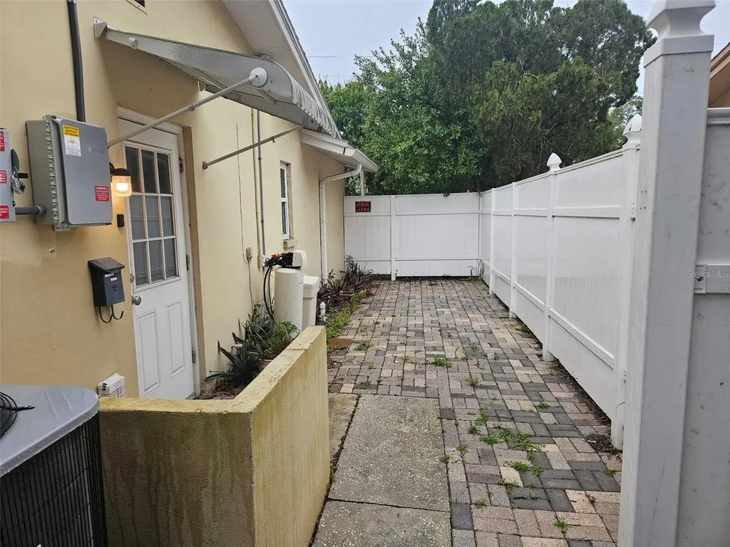 1158 Overcash Drive Dunedin FL 34698