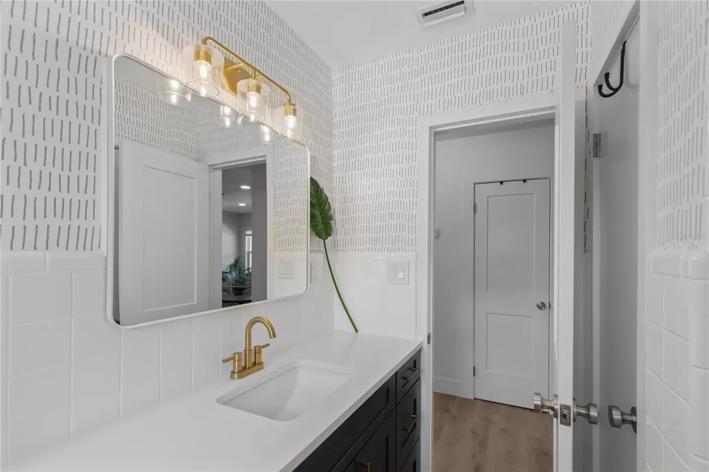 1715 Thomas Drive Clearwater FL 33759