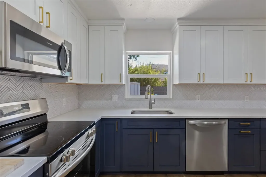 1715 Thomas Drive Clearwater FL 33759