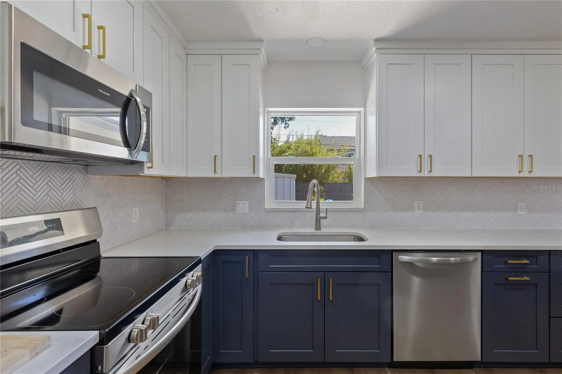 1715 Thomas Drive Clearwater FL 33759