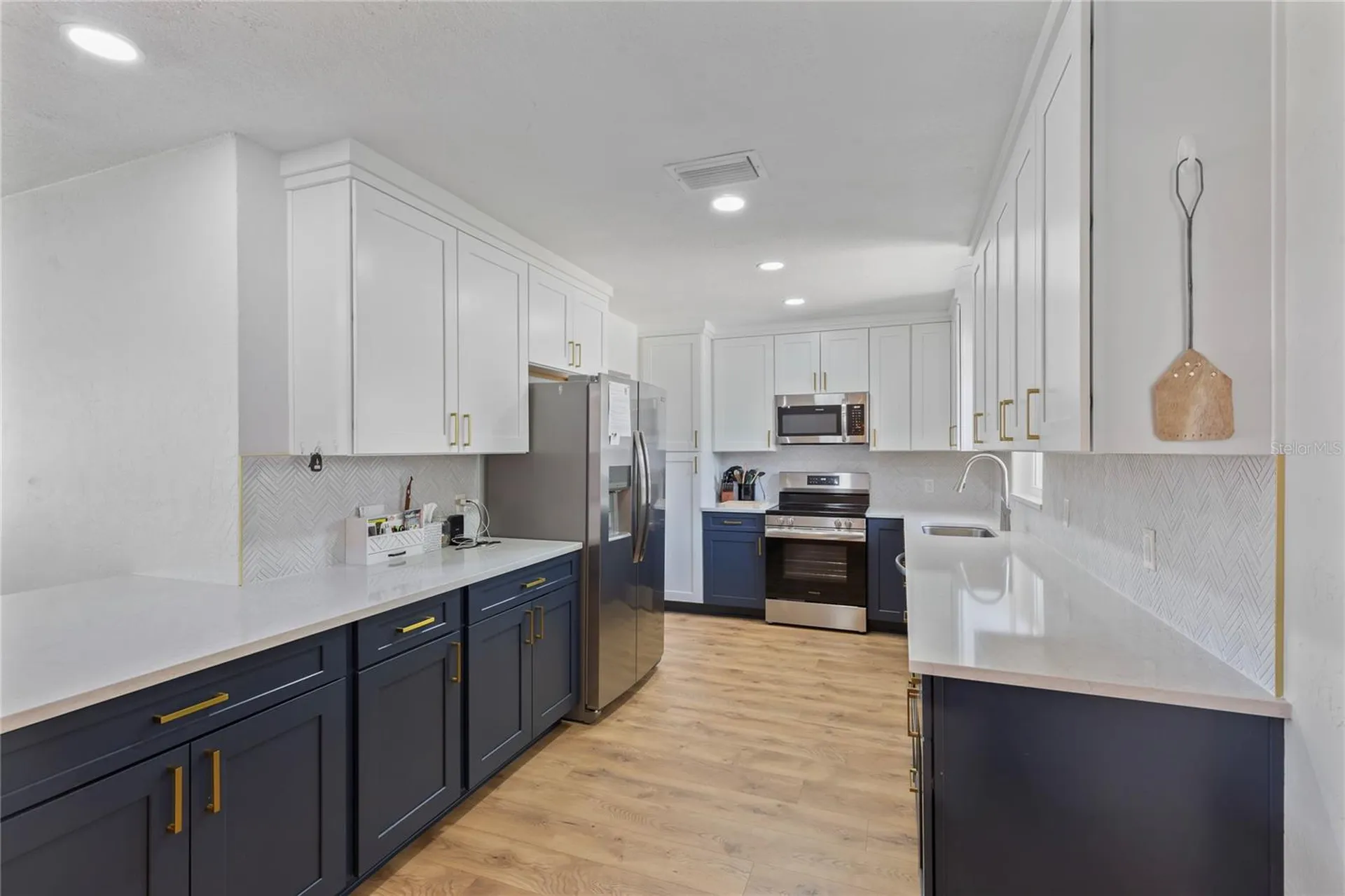 1715 Thomas Drive Clearwater FL 33759