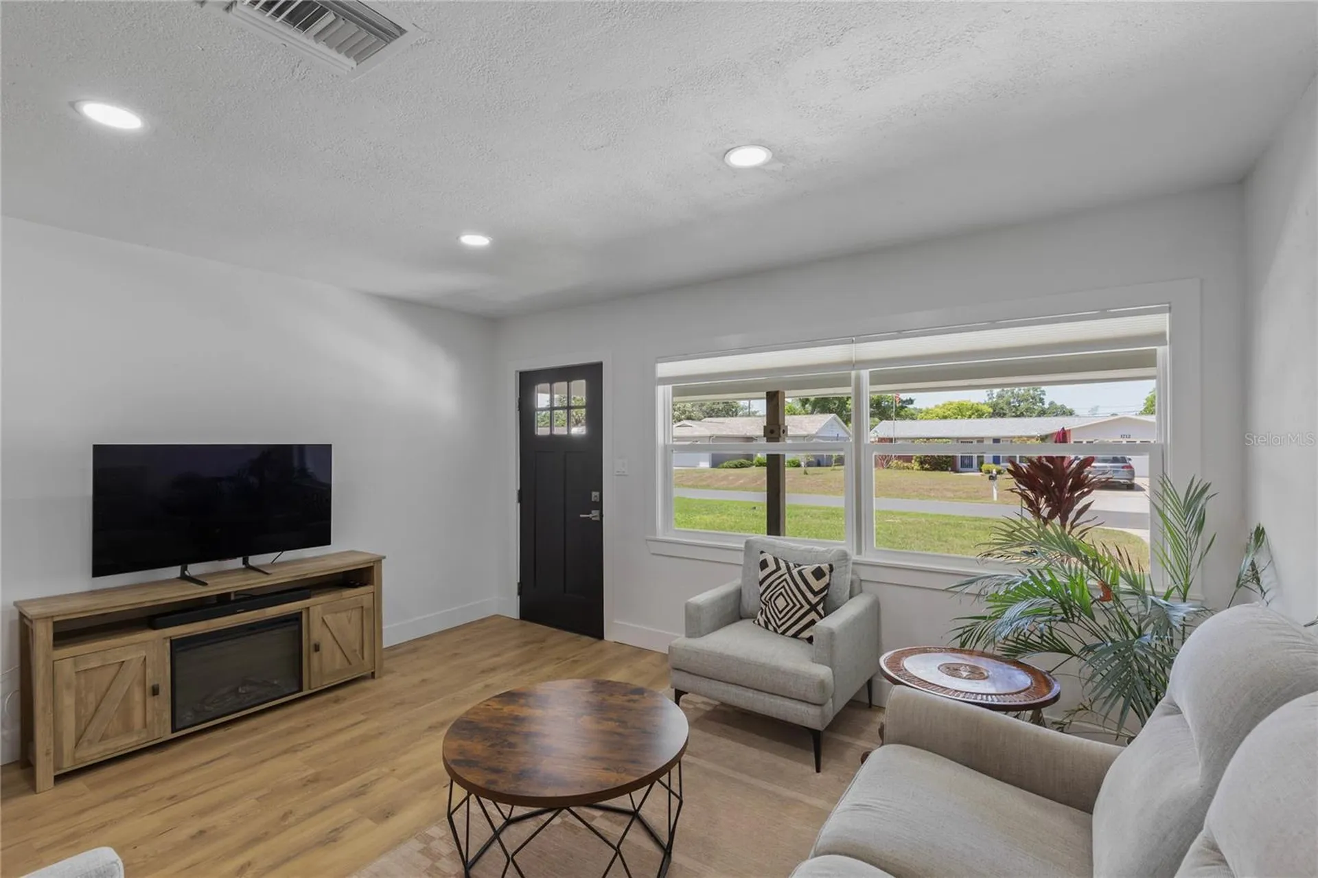 1715 Thomas Drive Clearwater FL 33759