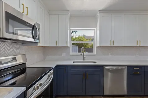 1715 Thomas Drive Clearwater FL 33759
