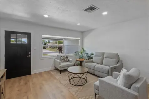 1715 Thomas Drive Clearwater FL 33759