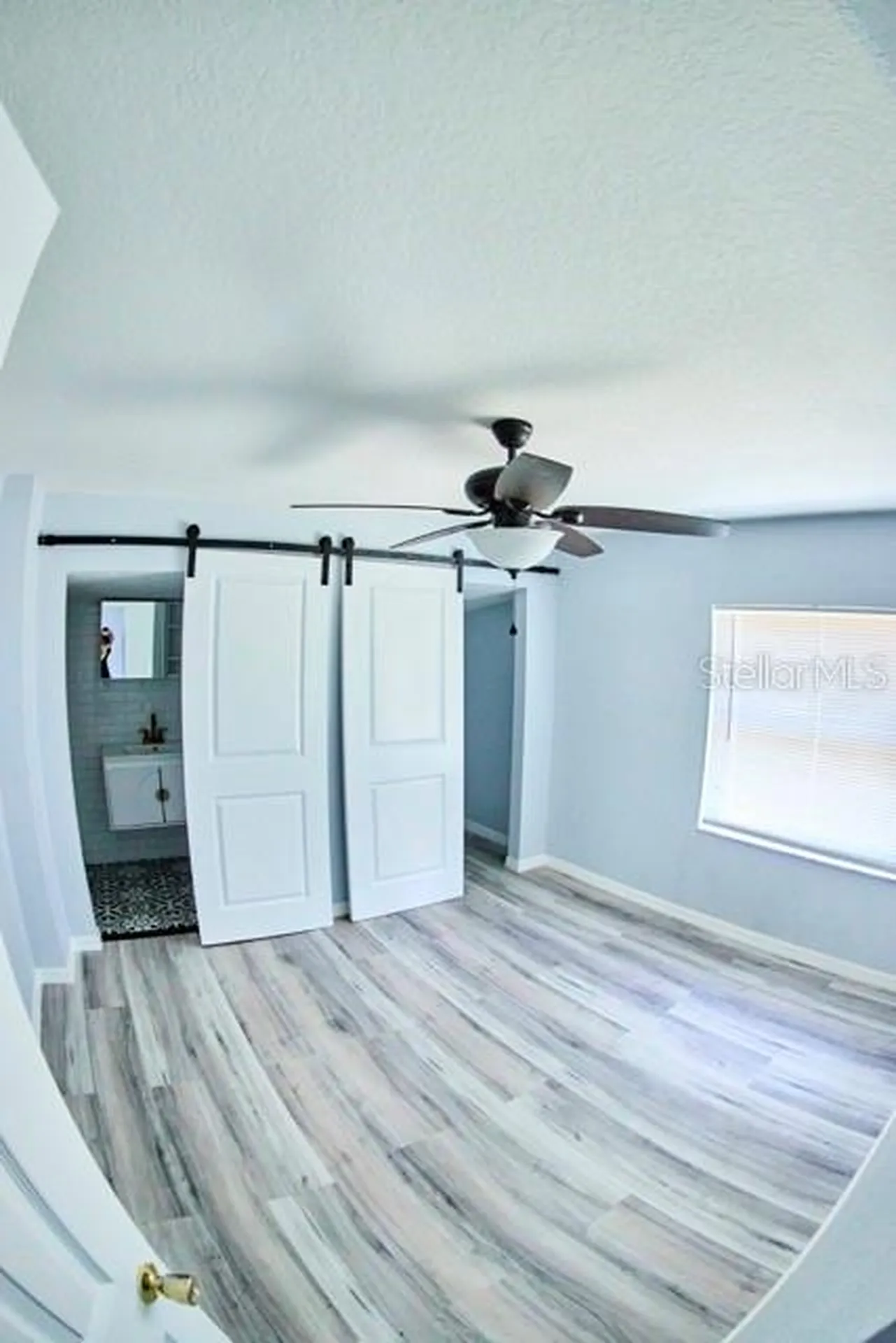 3917 E Hanna Avenue Tampa FL 33610