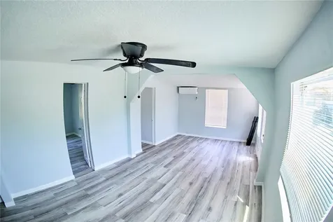 3917 E Hanna Avenue Tampa FL 33610