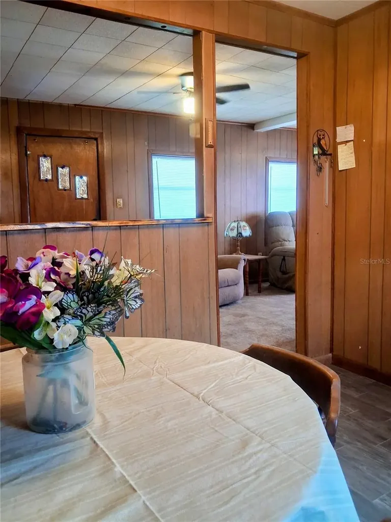 20881 SE 142nd Place Umatilla FL 32784