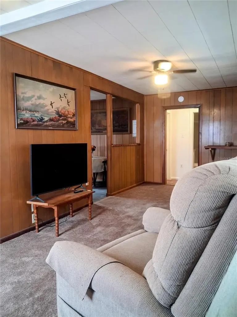 20881 SE 142nd Place Umatilla FL 32784
