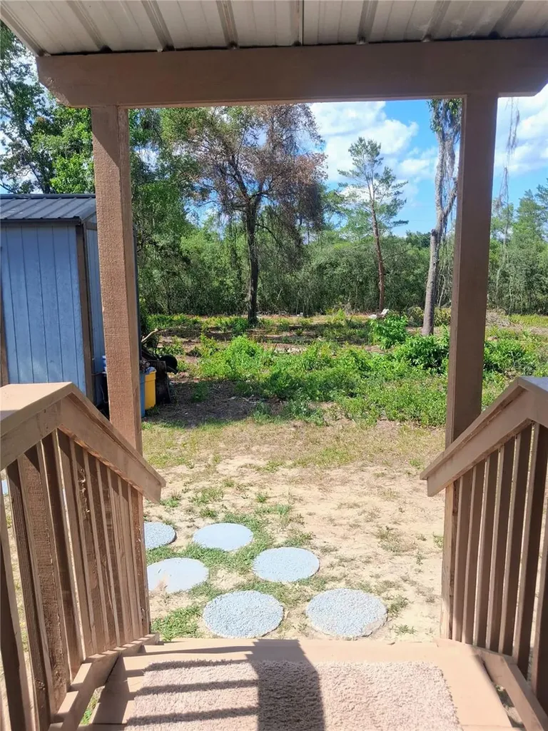 20881 SE 142nd Place Umatilla FL 32784